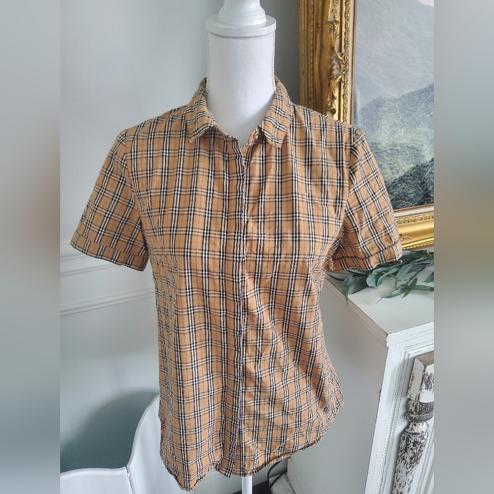 Burberry women's fitted button down shirt, size med